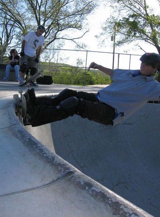 Jason learns double truck carve grinds in the shallow!